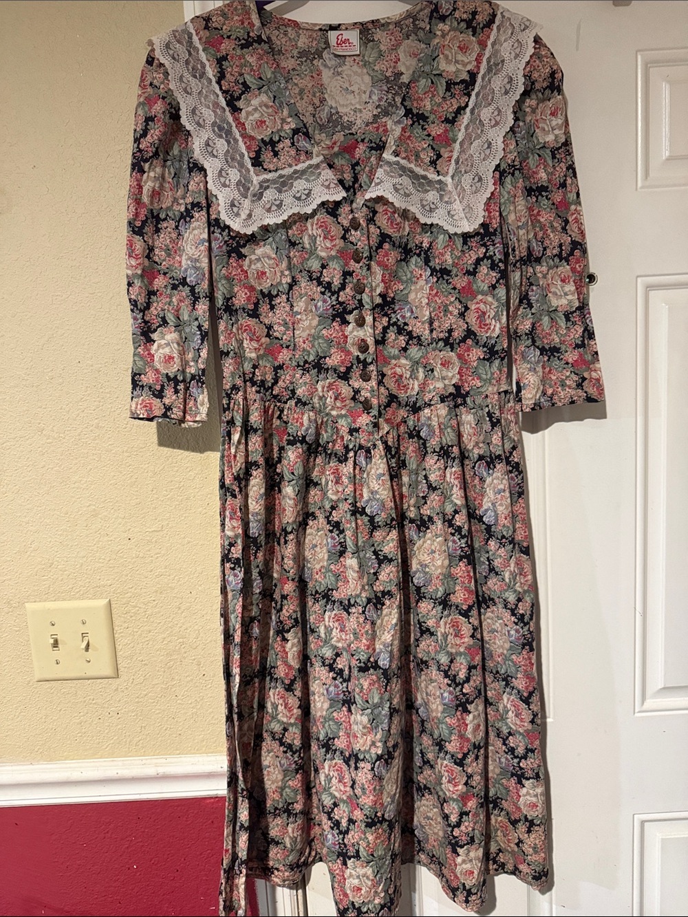 Vintage Eber Floral Lace-Collar Midi Dress in Black w/ Pink, White & Green Roses